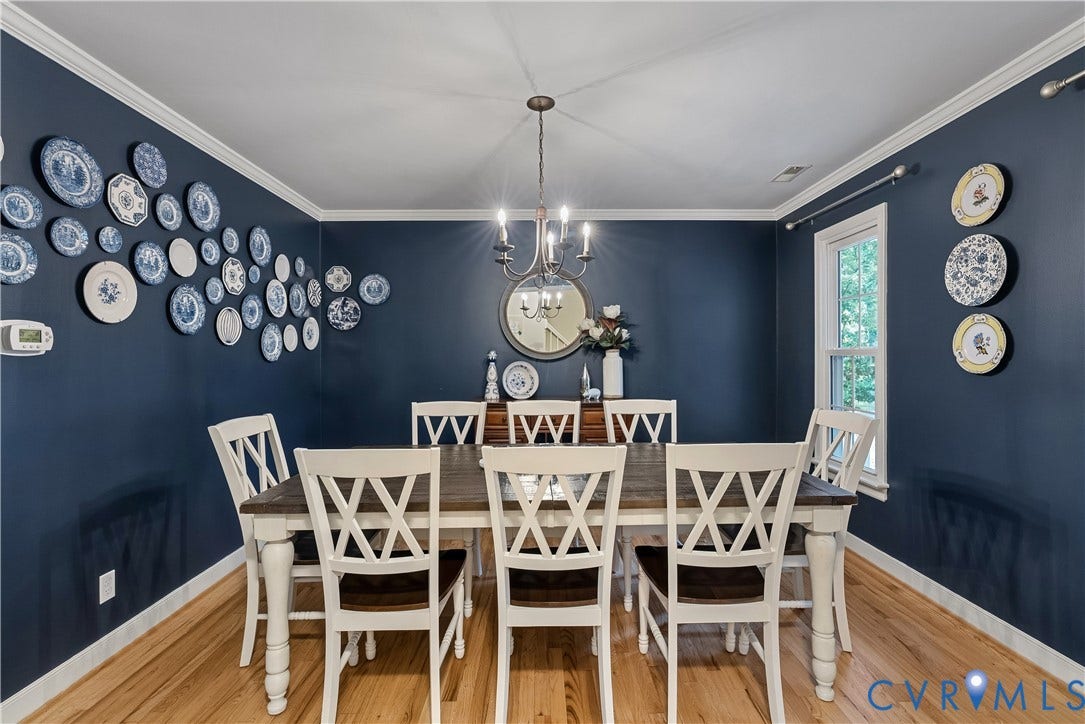 13908 Sterlings Bridge Road, Midlothian, VA 23112 Wood-finish flooring with crisp white baseboards and crown molding