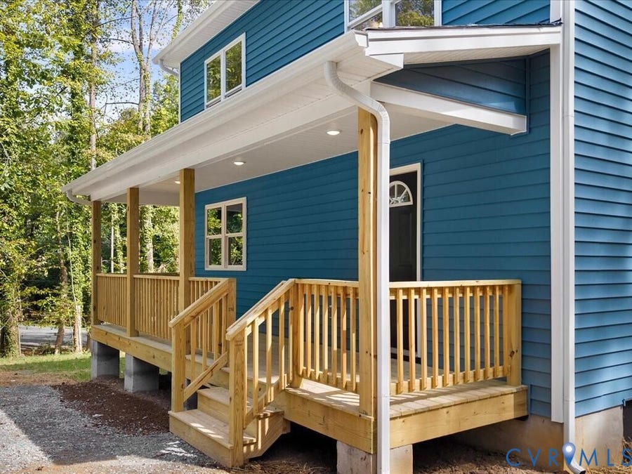 Property photo for 6337 Oak Drive, Quinton, VA