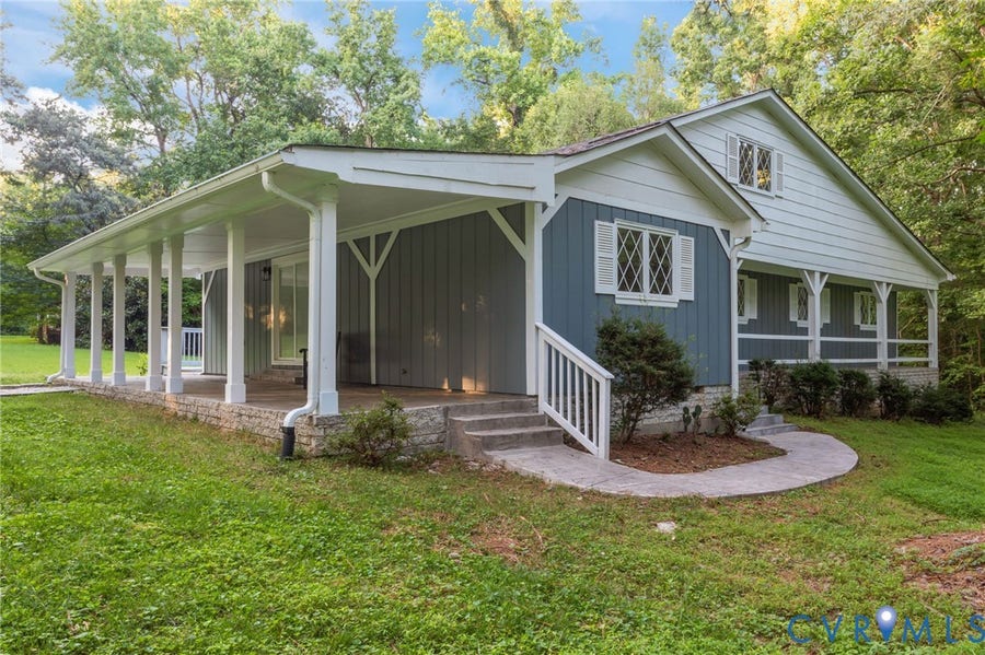 Property photo for 4560 E Williamsburg Road, Sandston, VA