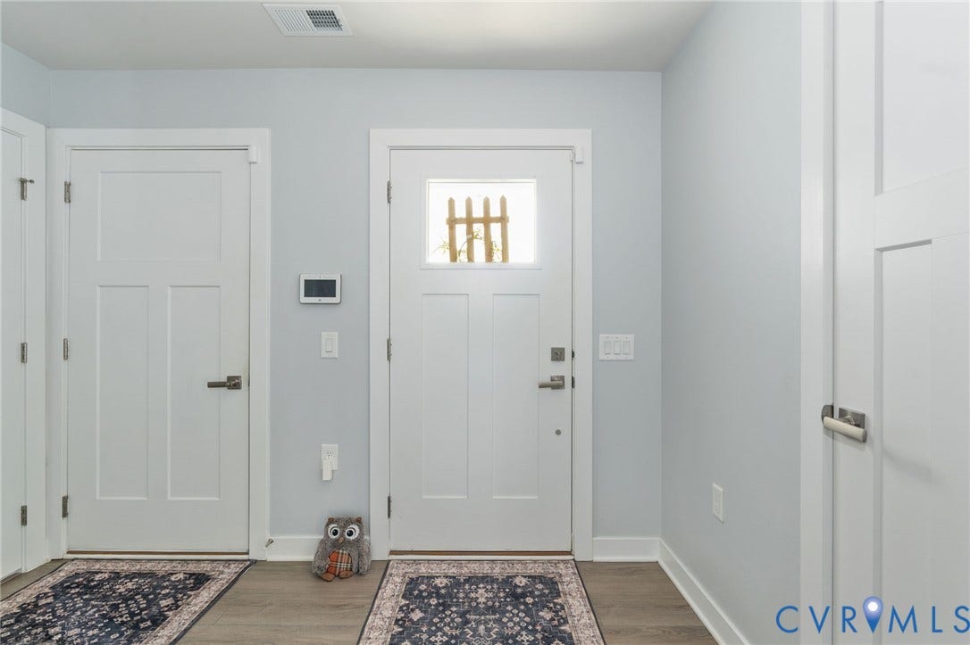 7484 Southamptonshire Way, Autumn Pines, New Kent, VA 23124 Entrance foyer