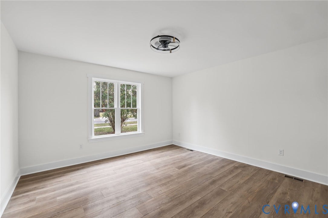 1ST LEVEL PRIMARY BEDROOM