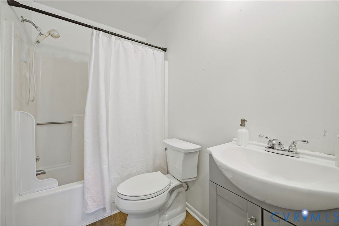 926 Marblethorpe Road, North Chesterfield, VA 23236 First Floor Bathroom