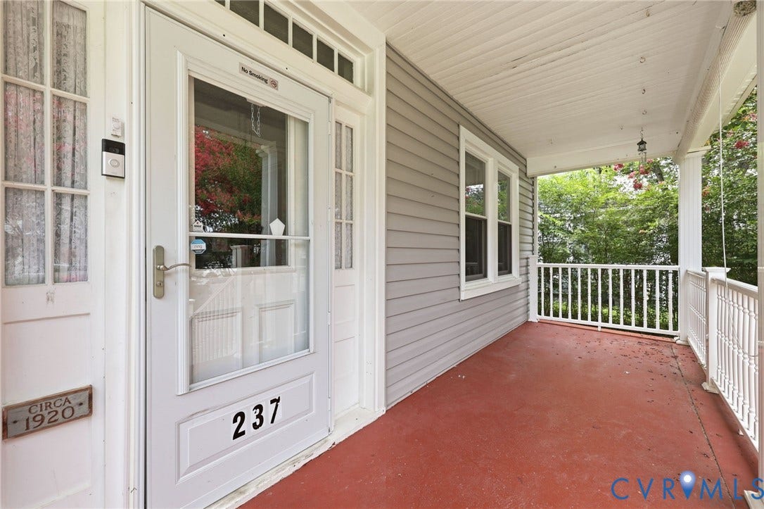 237 Lee Avenue, Colonial Heights, VA 23834