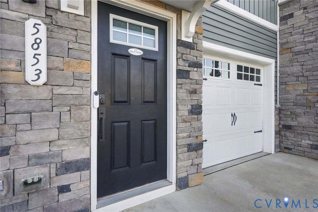 5853 Austin Woods Drive, Chesterfield, VA 23234 5853 Austin Woods Drive, Chesterfield, VA 23234