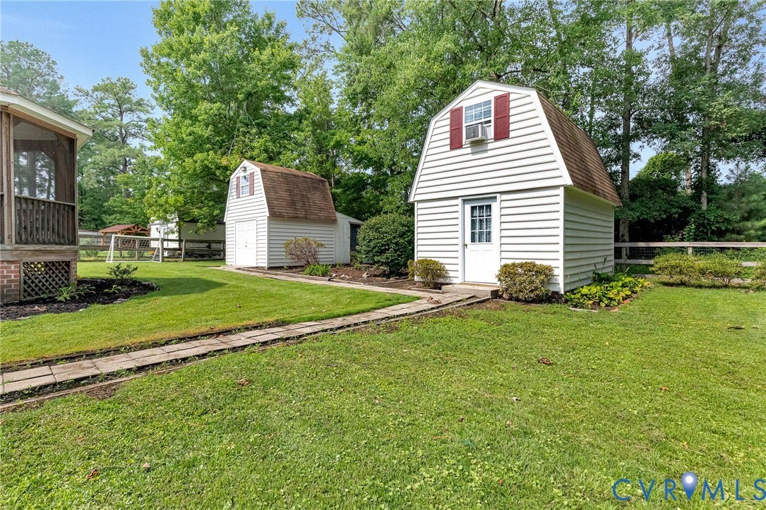 8318 Lydell Drive, Henrico, VA 23228 Finished Shed