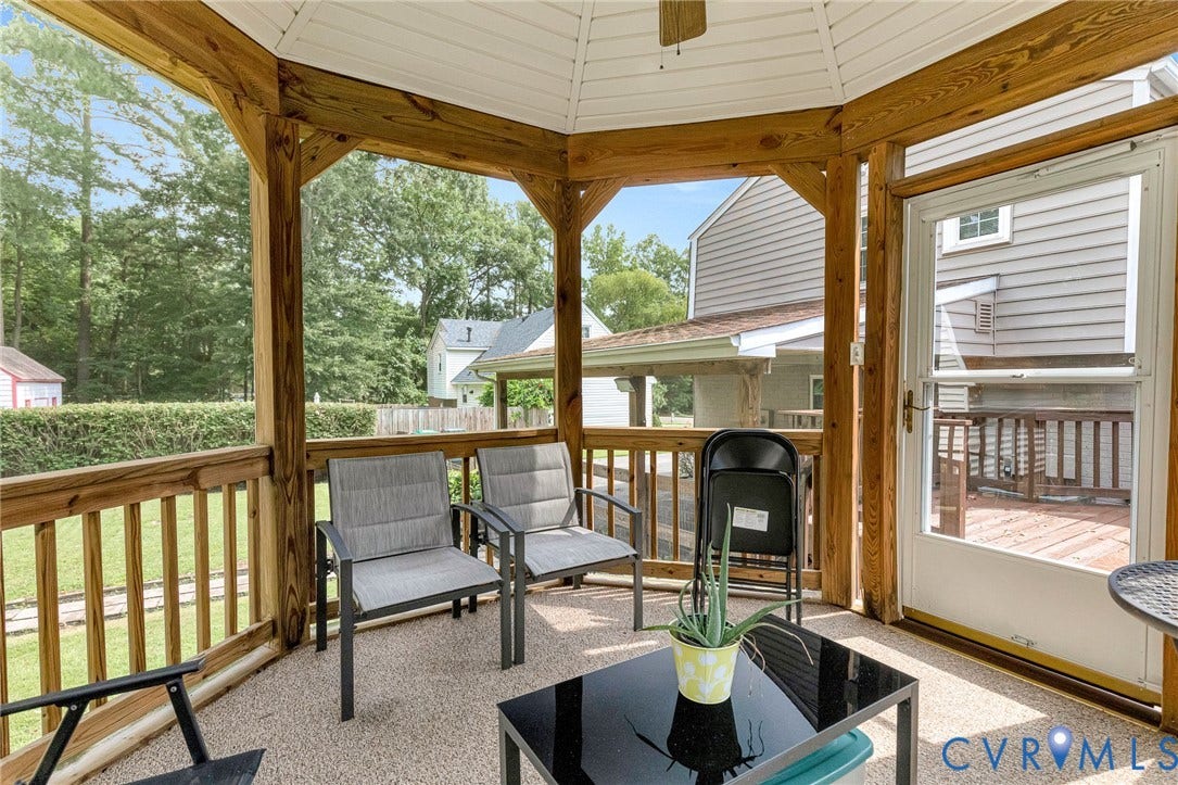 8318 Lydell Drive, Henrico, VA 23228 Gasebo