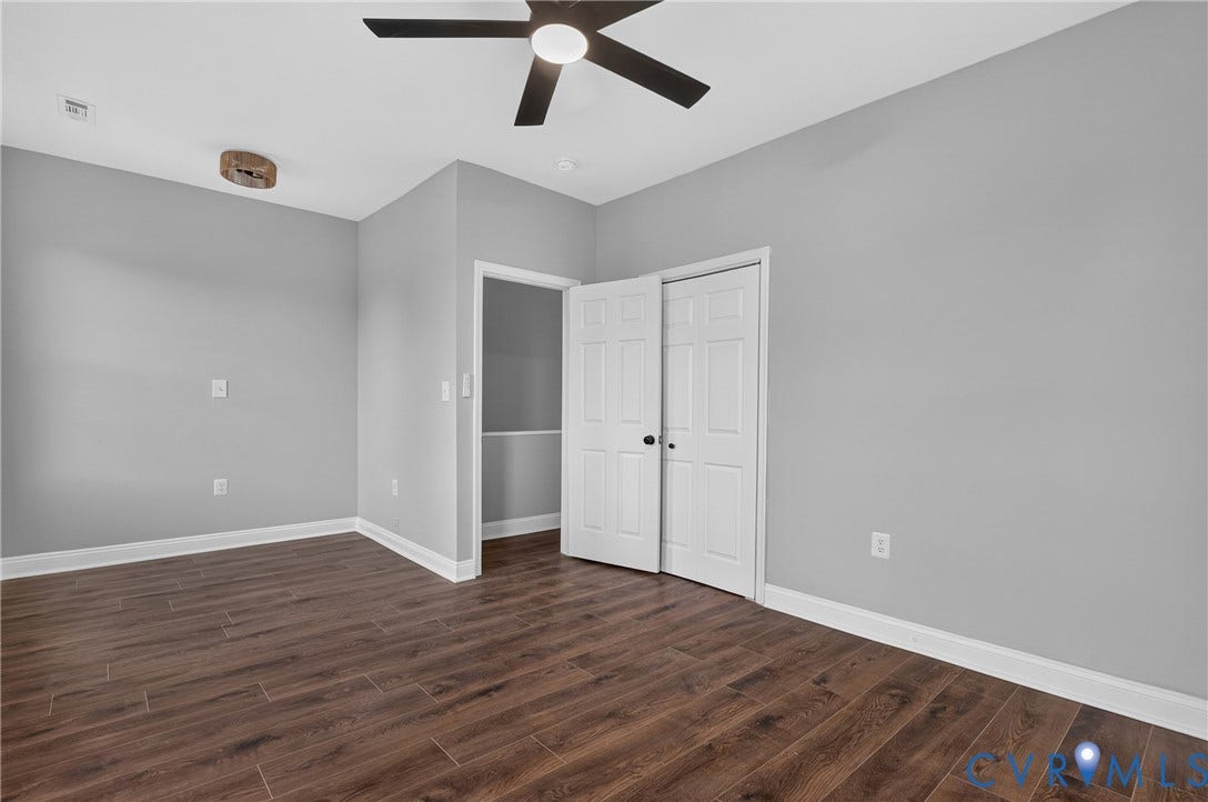 526 N 33rd Street, Church Hill, Richmond, VA 23223 Bedroom #3, LVP-finish flooring with white trim, light gray walls, and a ceiling fan
