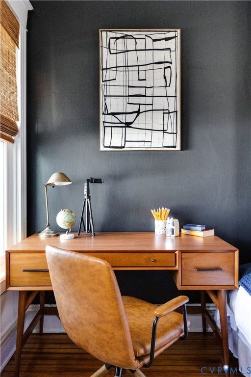 3142 Floyd Avenue, Museum District, Richmond, VA 23221 Hardwood flooring paired with dark accent walls