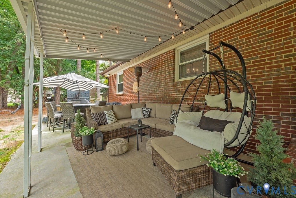 Ample room for multiple seating options and a full table and chairs