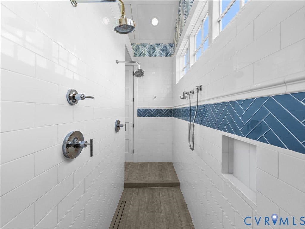 2337 Cheverton Lane, Hallsley, Midlothian, VA 23112 Walk through shower