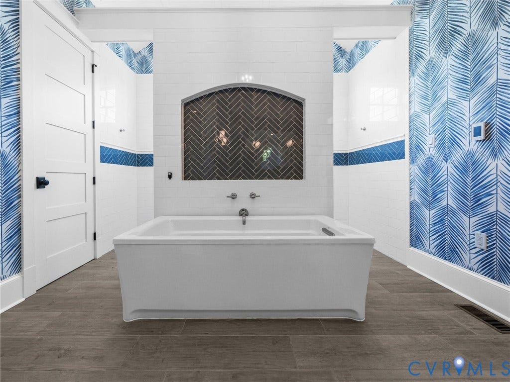 2337 Cheverton Lane, Hallsley, Midlothian, VA 23112 Primary bathroom