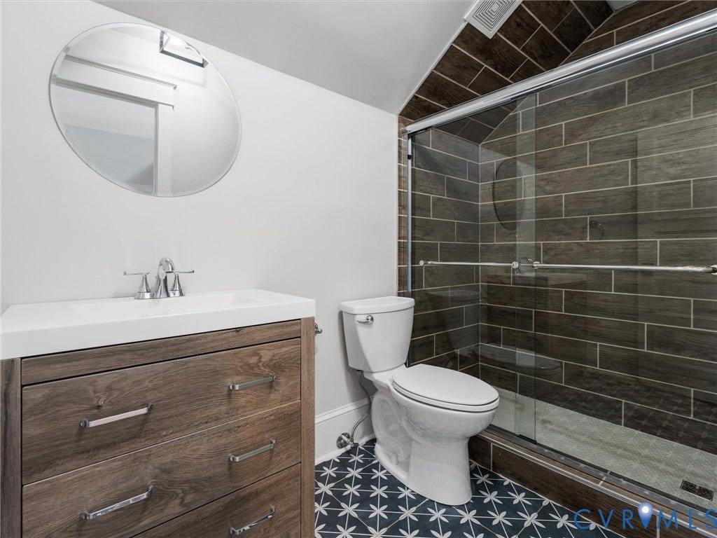 2337 Cheverton Lane, Hallsley, Midlothian, VA 23112 3rd floor en suite full bath