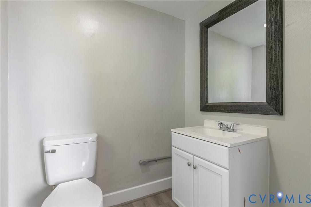 2801 4th Avenue, Richmond, VA 23222 Bathroom