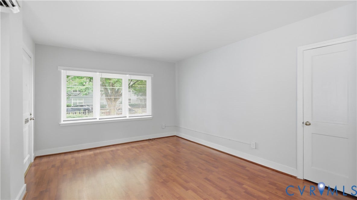 3517 Hanover Avenue, #B, Museum District, Richmond, VA 23221 Bright Living Room
