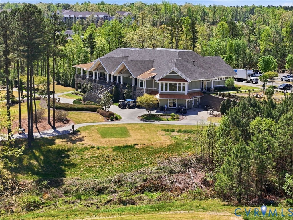 6249 Deer Summit Court, Charleston Club, Moseley, VA 23120 Magnolia Green golf course clubhouse and restaurant