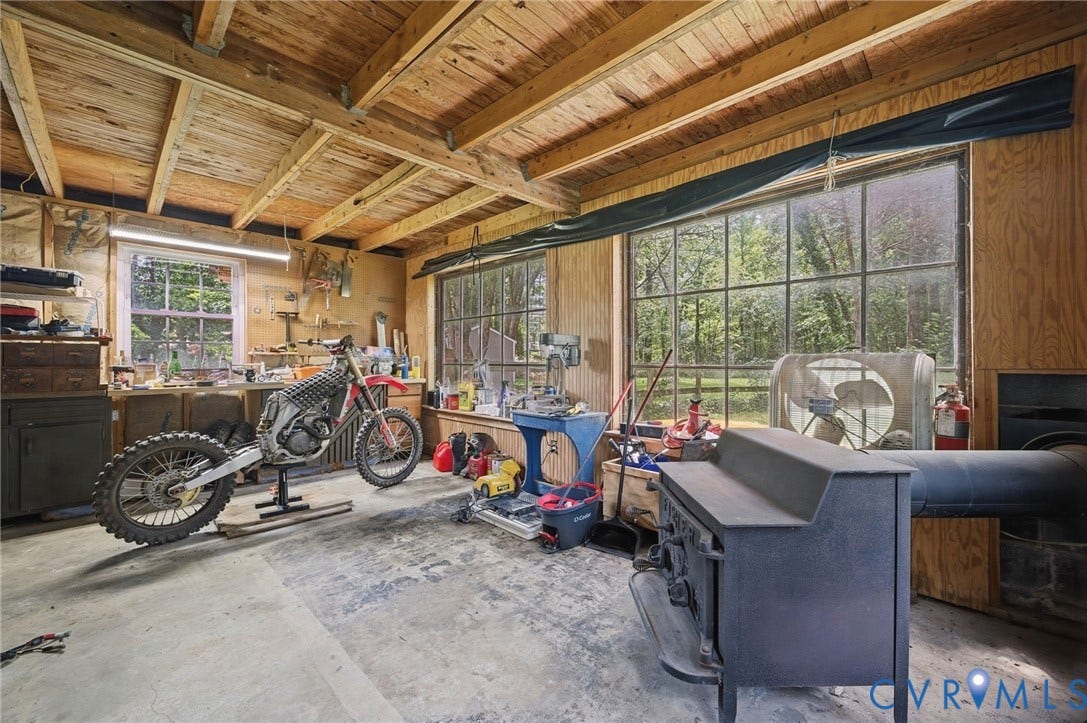 3633 Darbytown Court, Henrico, VA 23231 PRIVATE WORKSHOP W/WOOD STOVE!!