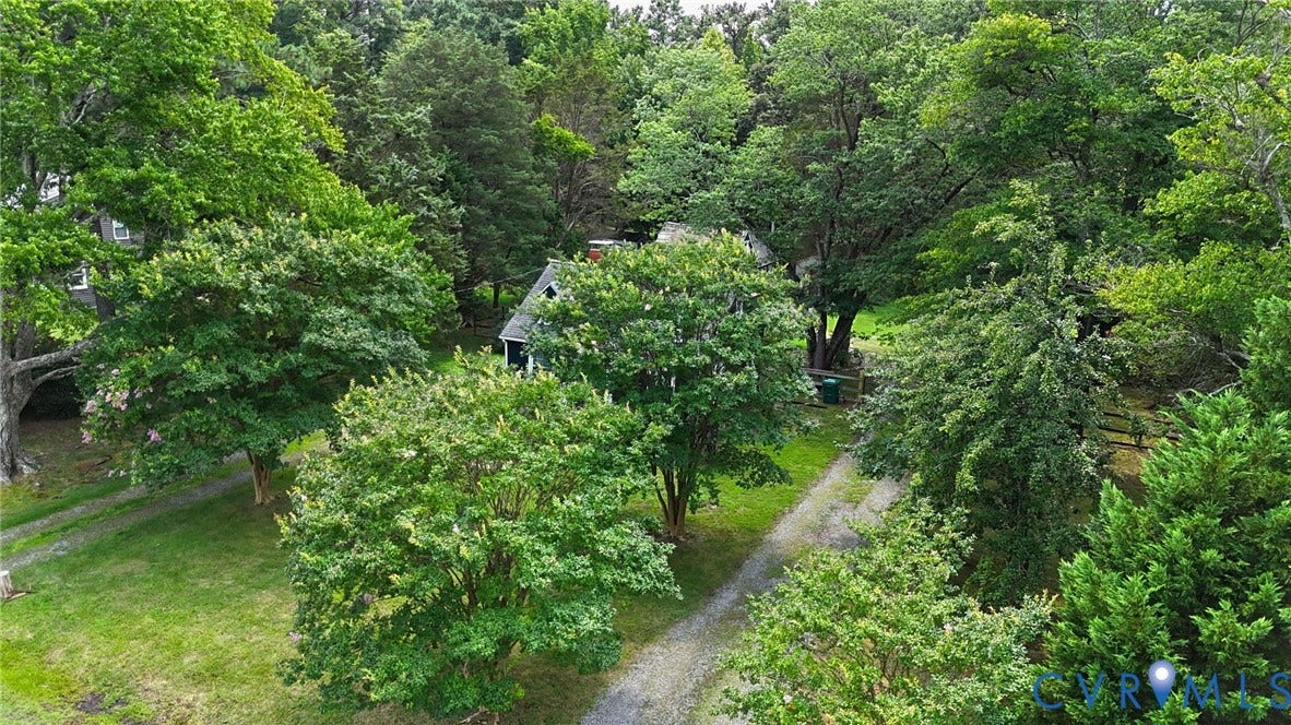 3633 Darbytown Court, Henrico, VA 23231 PRIVACY ABOUNDS AND DOUBLE DRIVEWAY!