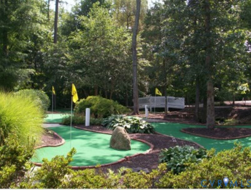 7618 Hampton Green Drive, Chesterfield, VA 23832 Miniature golf course