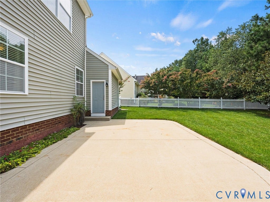 11000 Collington Drive, Tealby Court At Collington, Midlothian, VA 23112 Large Patio