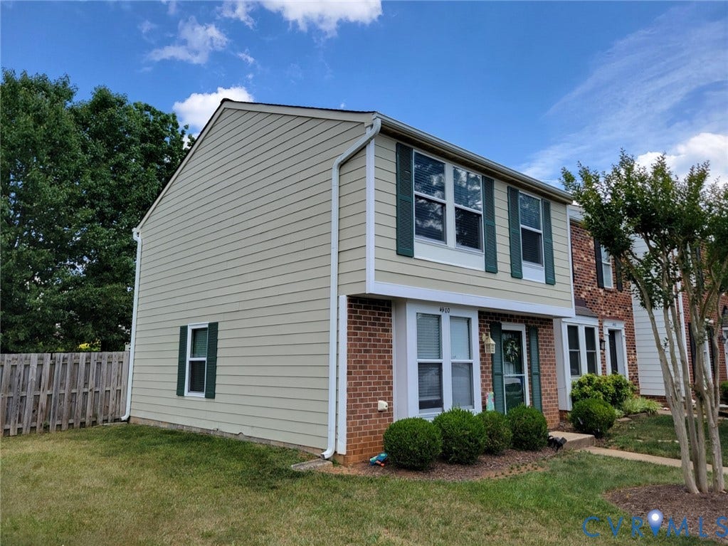 4900 Finnegan Court, Henrico, VA 23228 Front exterior End Unit