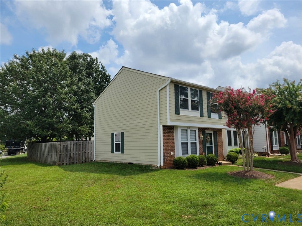 4900 Finnegan Court, Henrico, VA 23228 Front side view with additional side grass area