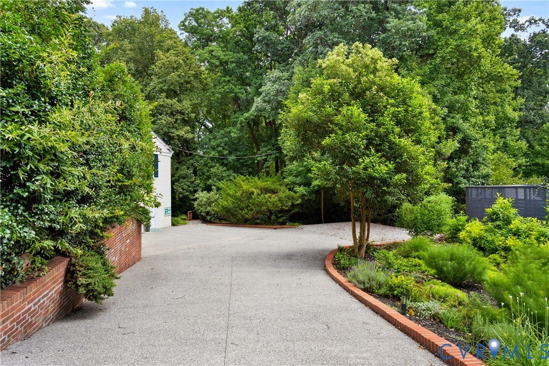 4913 New Kent Road, Richmond, VA 23225 4913 New Kent Road, Richmond, VA 23225