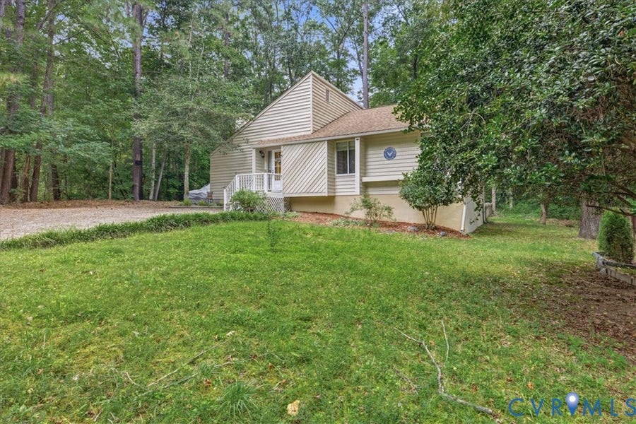 Property photo for 14206 Broad Oaks Court, Midlothian, VA