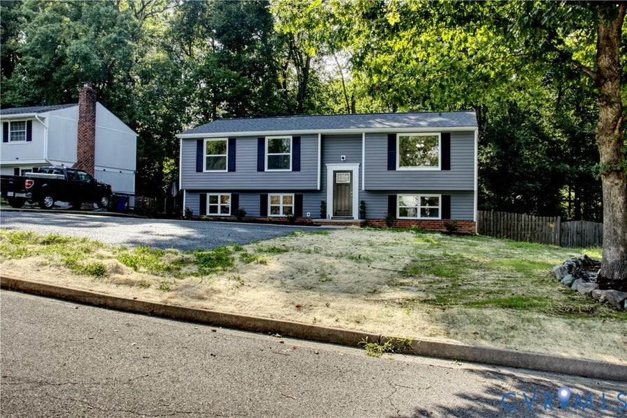 Property photo for 5004 Fairlake Lane, Henrico, VA