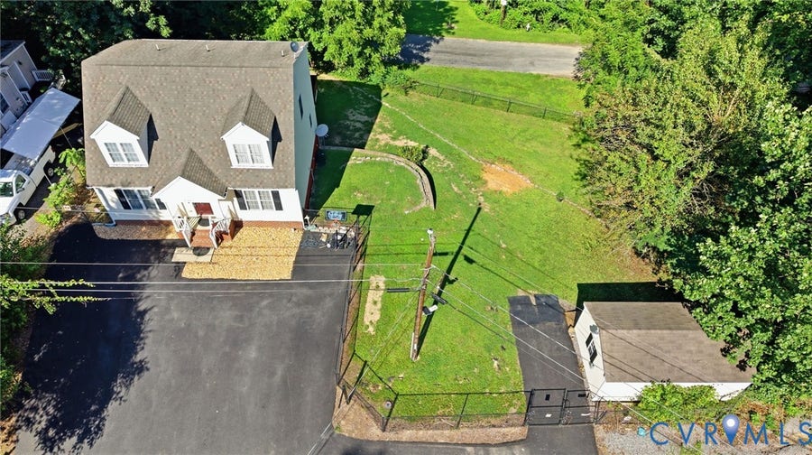 Property photo for 6401 Poplar Rd, New Kent, VA