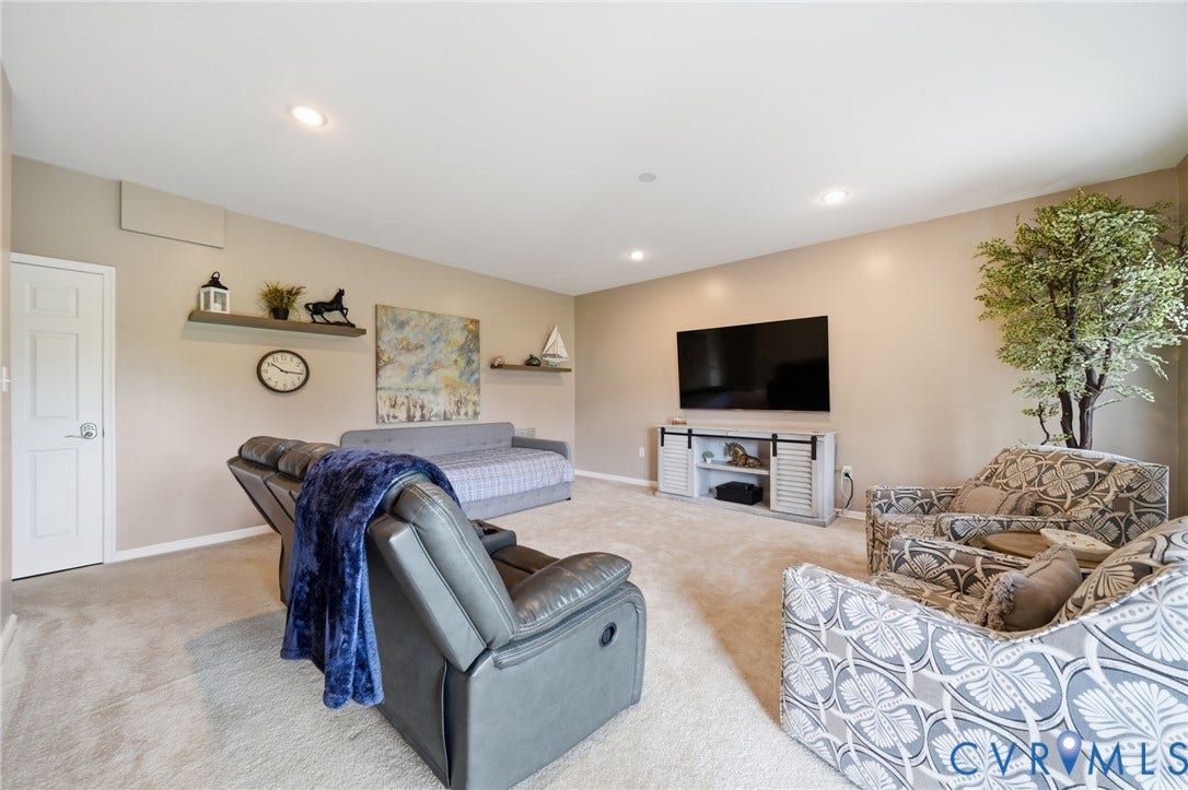 704 Abbey Village Circle, Midlothian, VA 23114 704 Abbey Village Circle, Midlothian, VA 23114