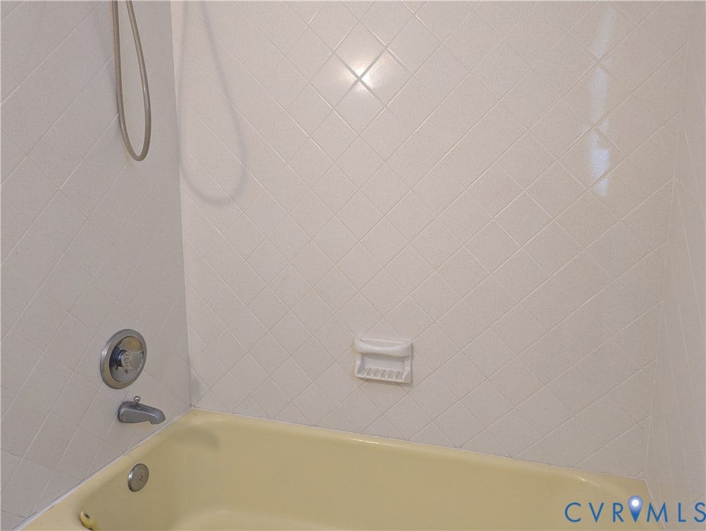 10409 Old Courtney Road, Glen Allen, VA 23060 10409 Old Courtney Road, Glen Allen, VA 23060