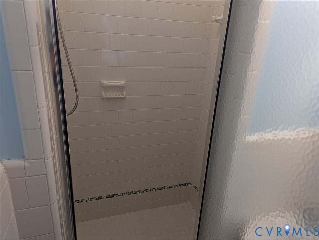 10409 Old Courtney Road, Glen Allen, VA 23060 10409 Old Courtney Road, Glen Allen, VA 23060