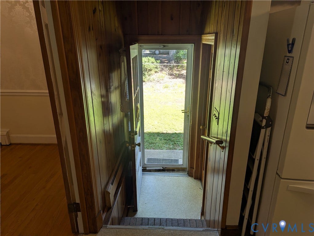 10409 Old Courtney Road, Glen Allen, VA 23060 10409 Old Courtney Road, Glen Allen, VA 23060