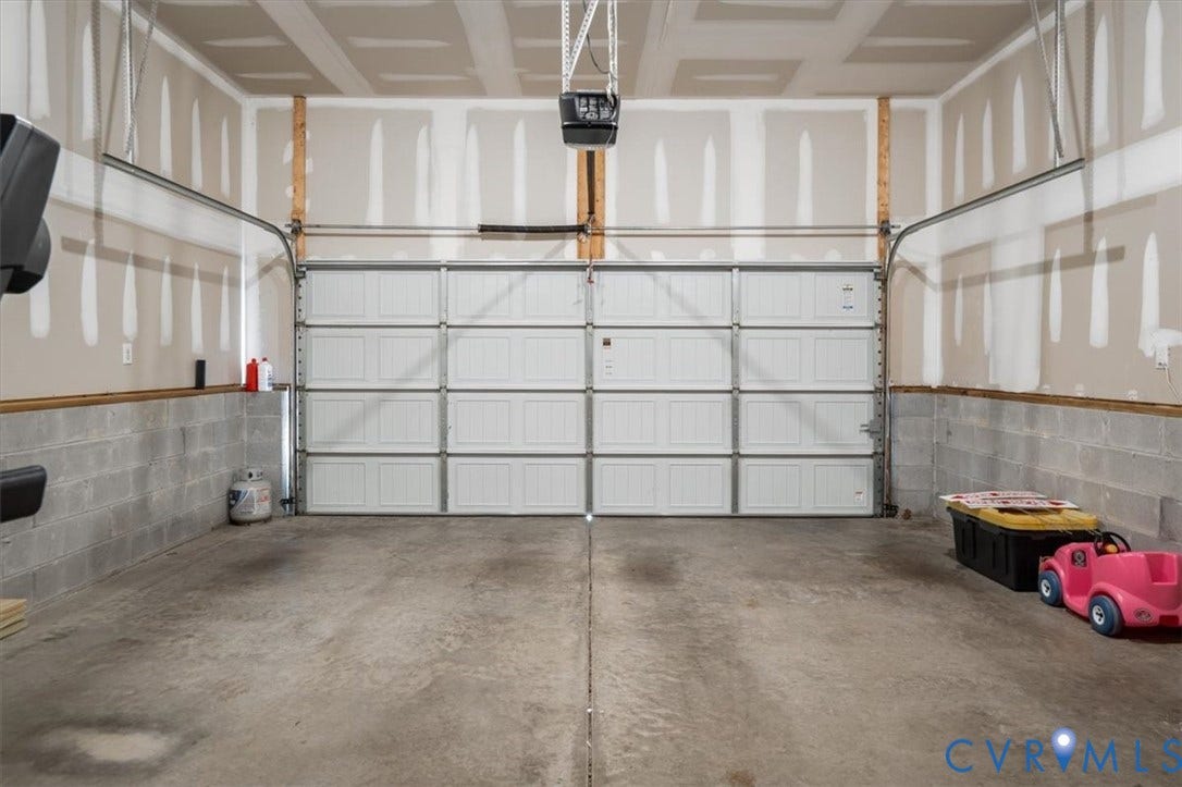 407 Diamond Creek Drive, Midlothian, VA 23113 407 Diamond Creek Drive, Midlothian, VA 23113