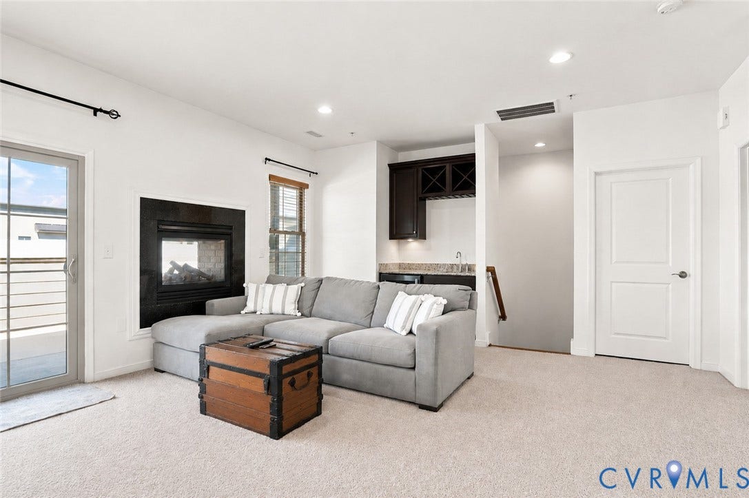 3801 Barnyard Trail, Glen Allen, VA 23060 3801 Barnyard Trail, Glen Allen, VA 23060