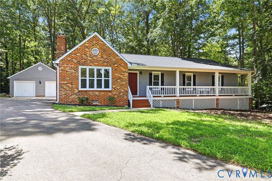 2809 Anglewood Drive, Chester, VA 23831 2809 Anglewood Drive, Chester, VA 23831