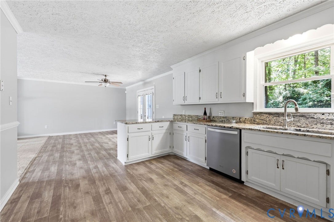 2809 Anglewood Drive, Chester, VA 23831 2809 Anglewood Drive, Chester, VA 23831