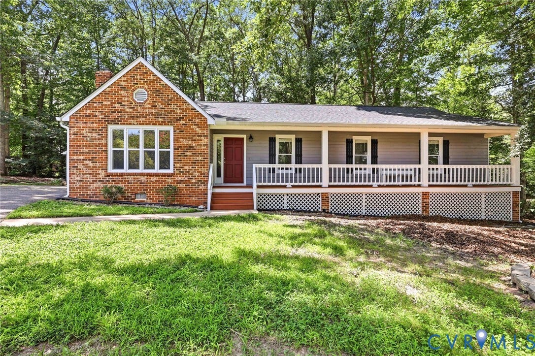 2809 Anglewood Drive, Chester, VA 23831 2809 Anglewood Drive, Chester, VA 23831
