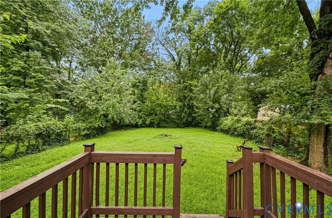 1411 Lynhaven Avenue, Richmond, VA 23224 Deck to rear yard