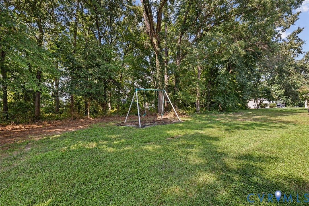 1260 N James Estates Drive, Henrico, VA 23231