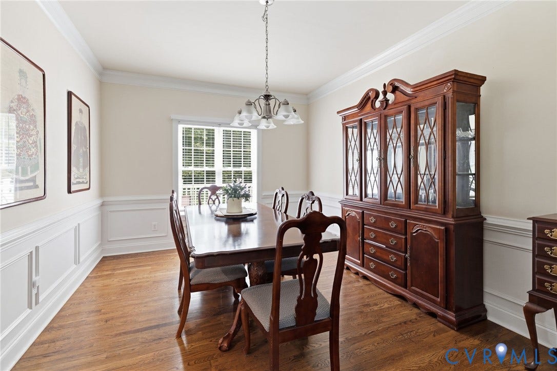 8343 Shagreen Court, The Highlands, Chesterfield, VA 23838 Hardwood flooring and crown molding in the dining area