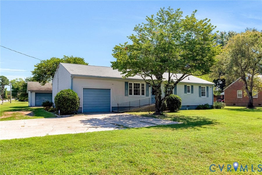 Property photo for 4122 Hickory Road, Petersburg, VA