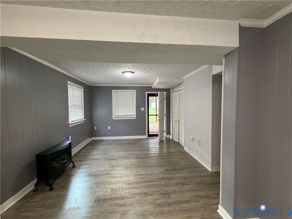 11925 Wedge Drive, Chester, VA 23831 Bonus area with gas fireplace