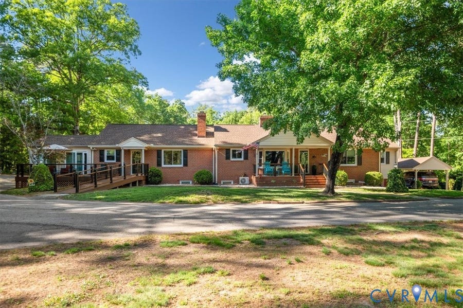 Property photo for 18522 Goode Lane, Dinwiddie, VA