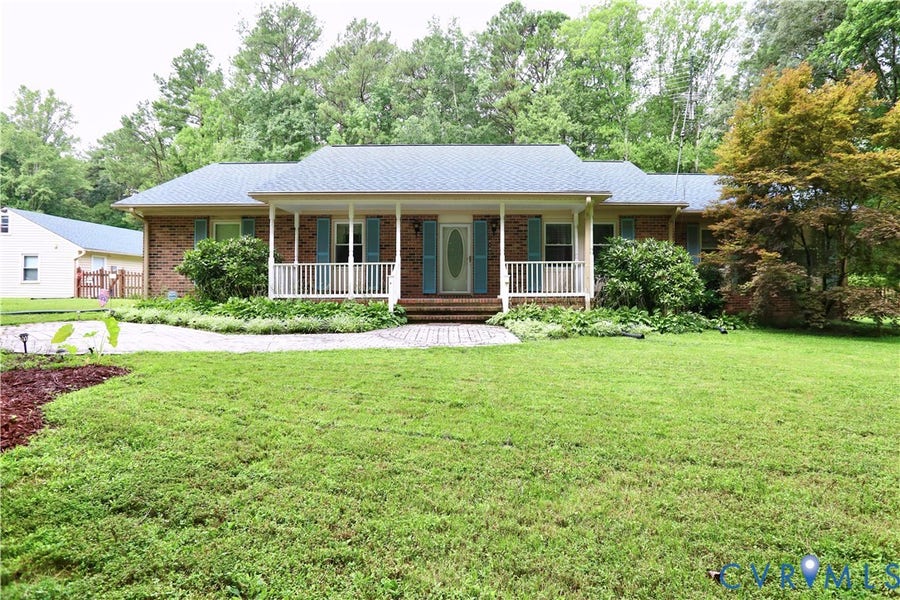 Property photo for 18105 Wards Creek Road, Disputanta, VA