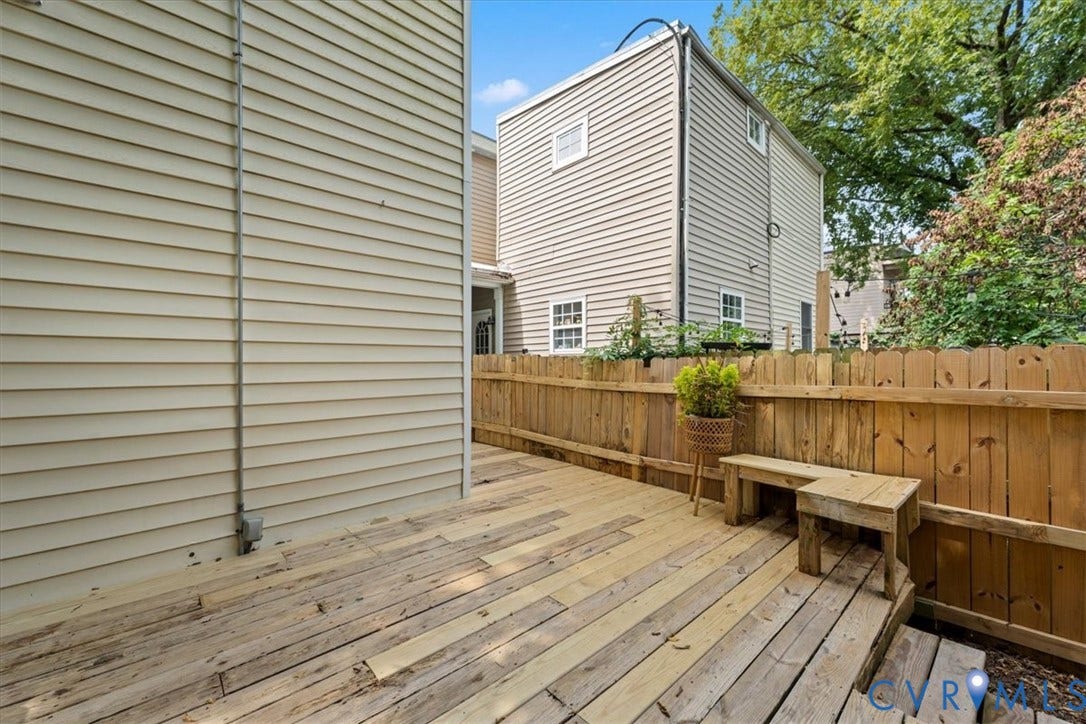 2510 E Leigh Street, Church Hill, Richmond, VA 23223 Wood-plank decking with a built-in wood bench and a wood privacy fence