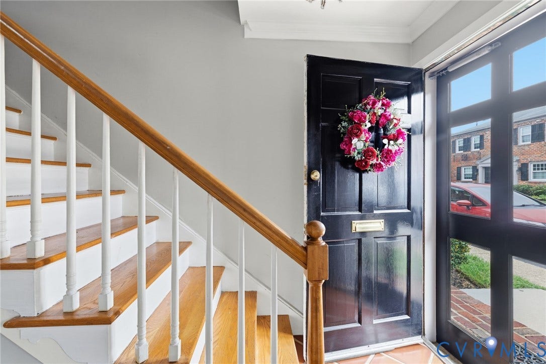405 N Hamilton Street, #G, Richmond, VA 23221 Wood-finish staircase with white risers and balusters