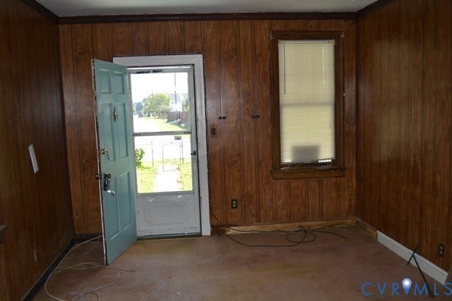 1718 Wakefield Avenue, Colonial Heights, VA 23834