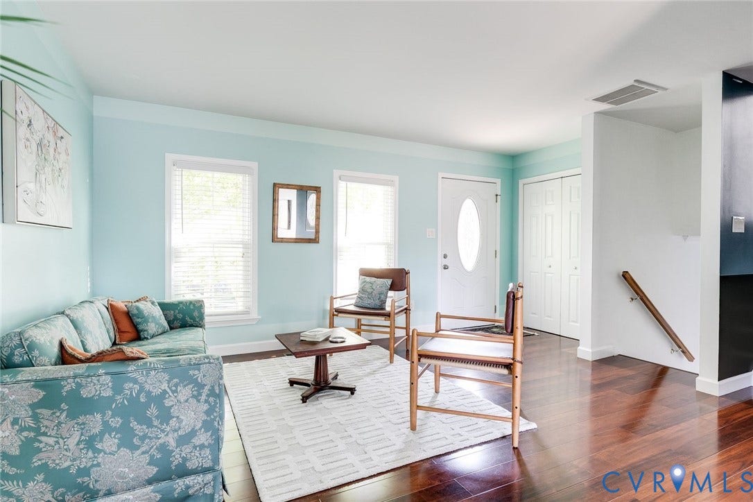 A smart layout for multi-gen families or roommates seeking separate entries.