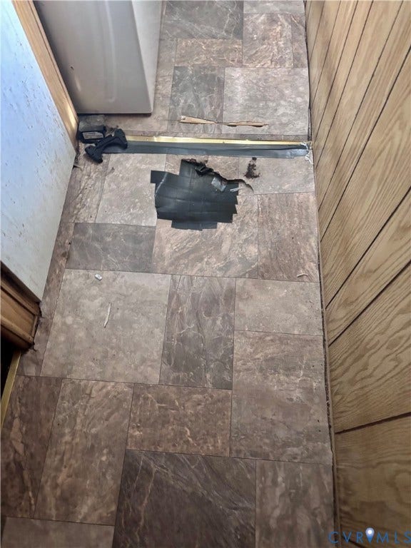 727 Frenchs Store Road, French's Store, Cumberland, VA 23040 More floor damage